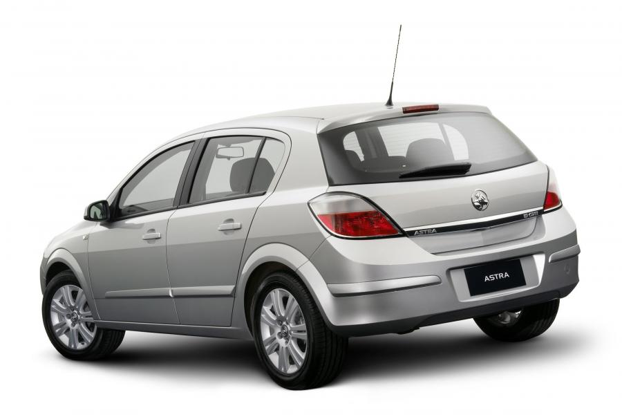  Holden Astra 1.9 CDTi 2006 года  (фото 35 из 36)